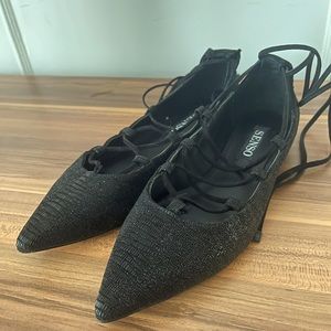 Ballet style black flats